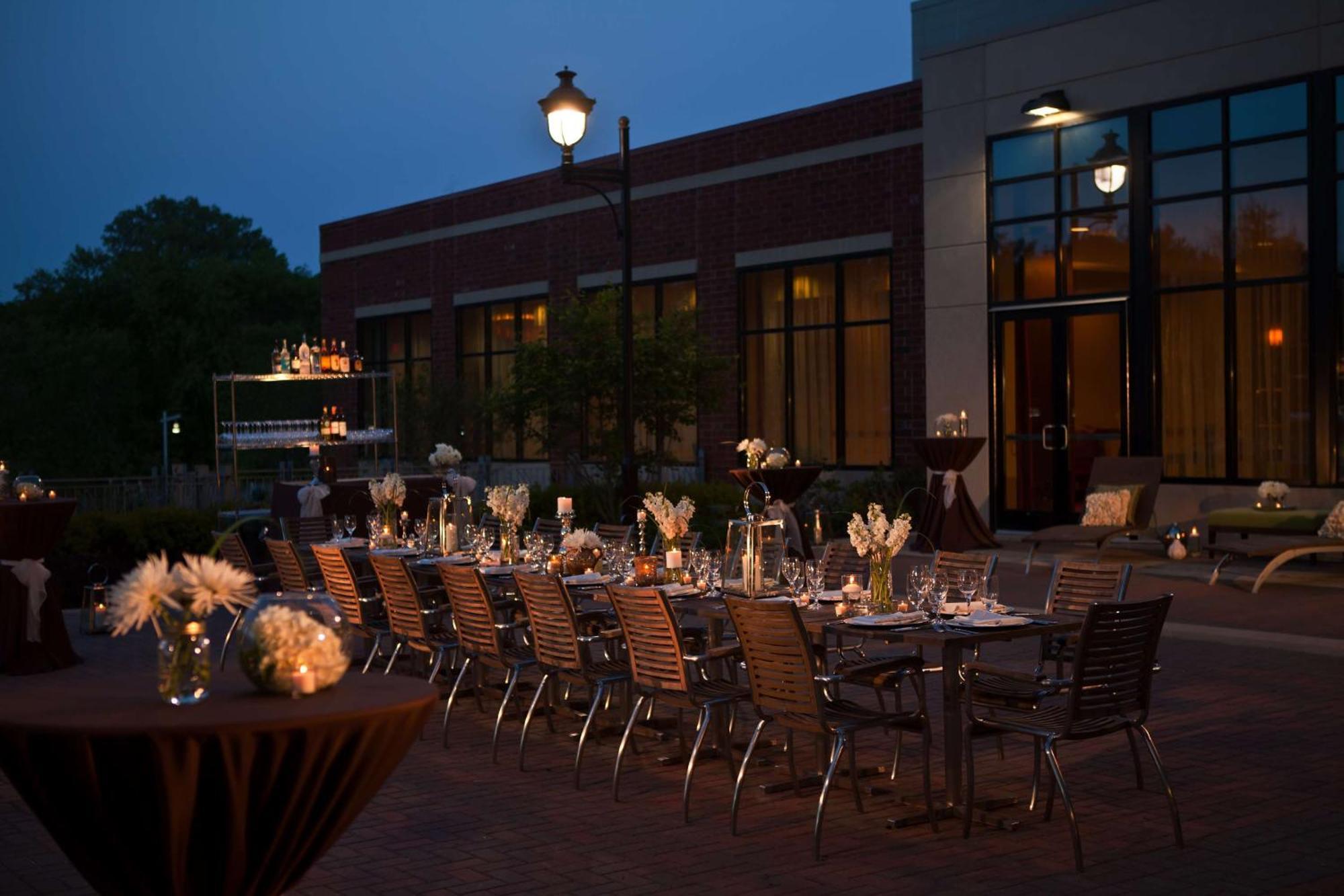 Hyatt Regency Coralville Exterior photo