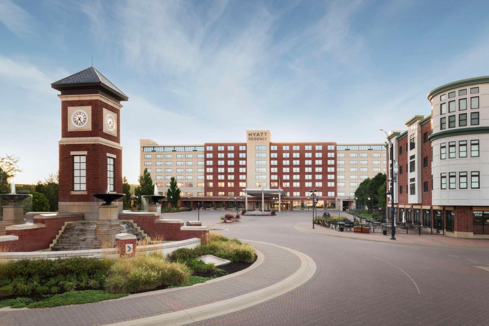 Hyatt Regency Coralville Exterior photo