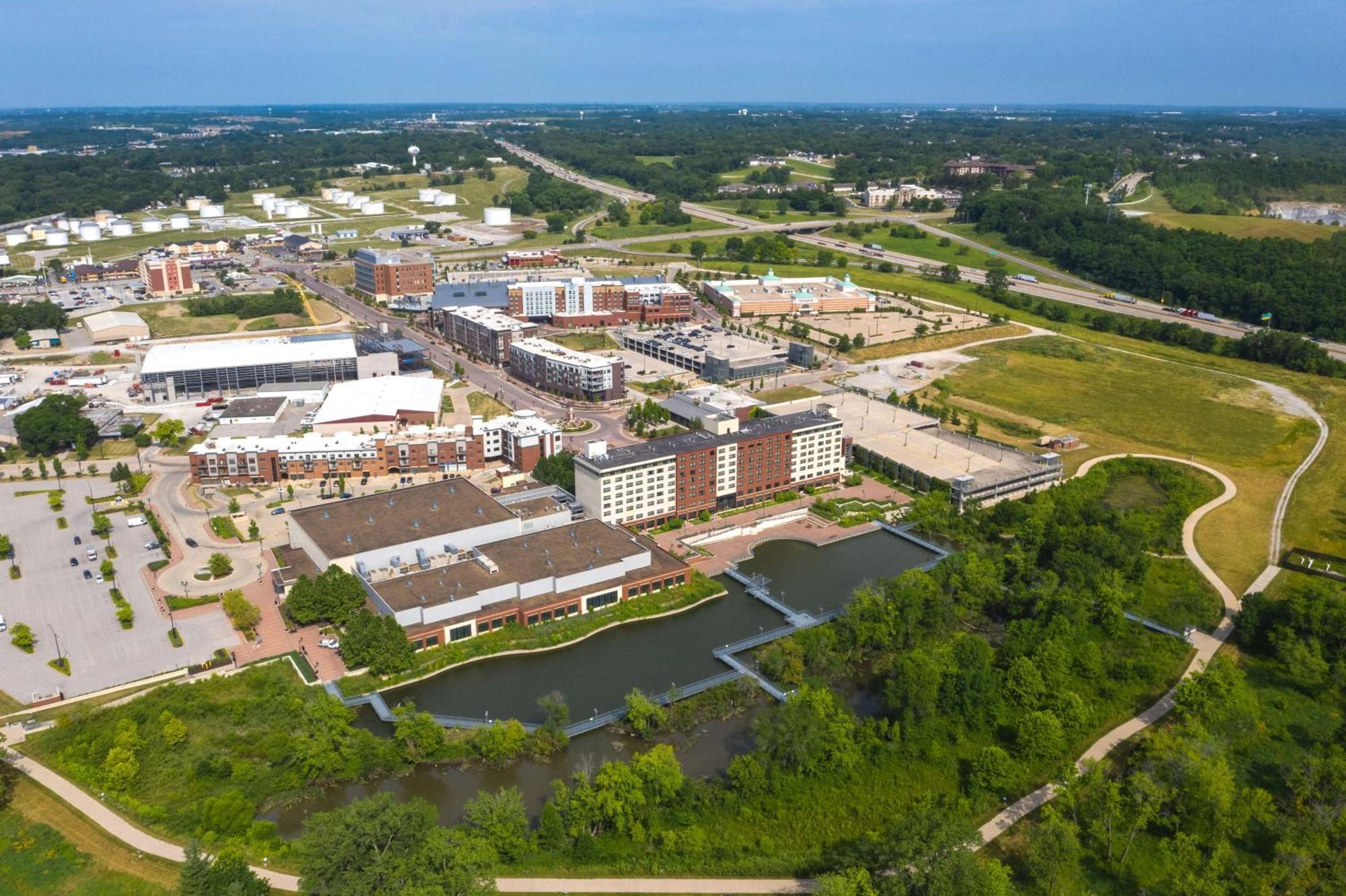 Hyatt Regency Coralville Exterior photo