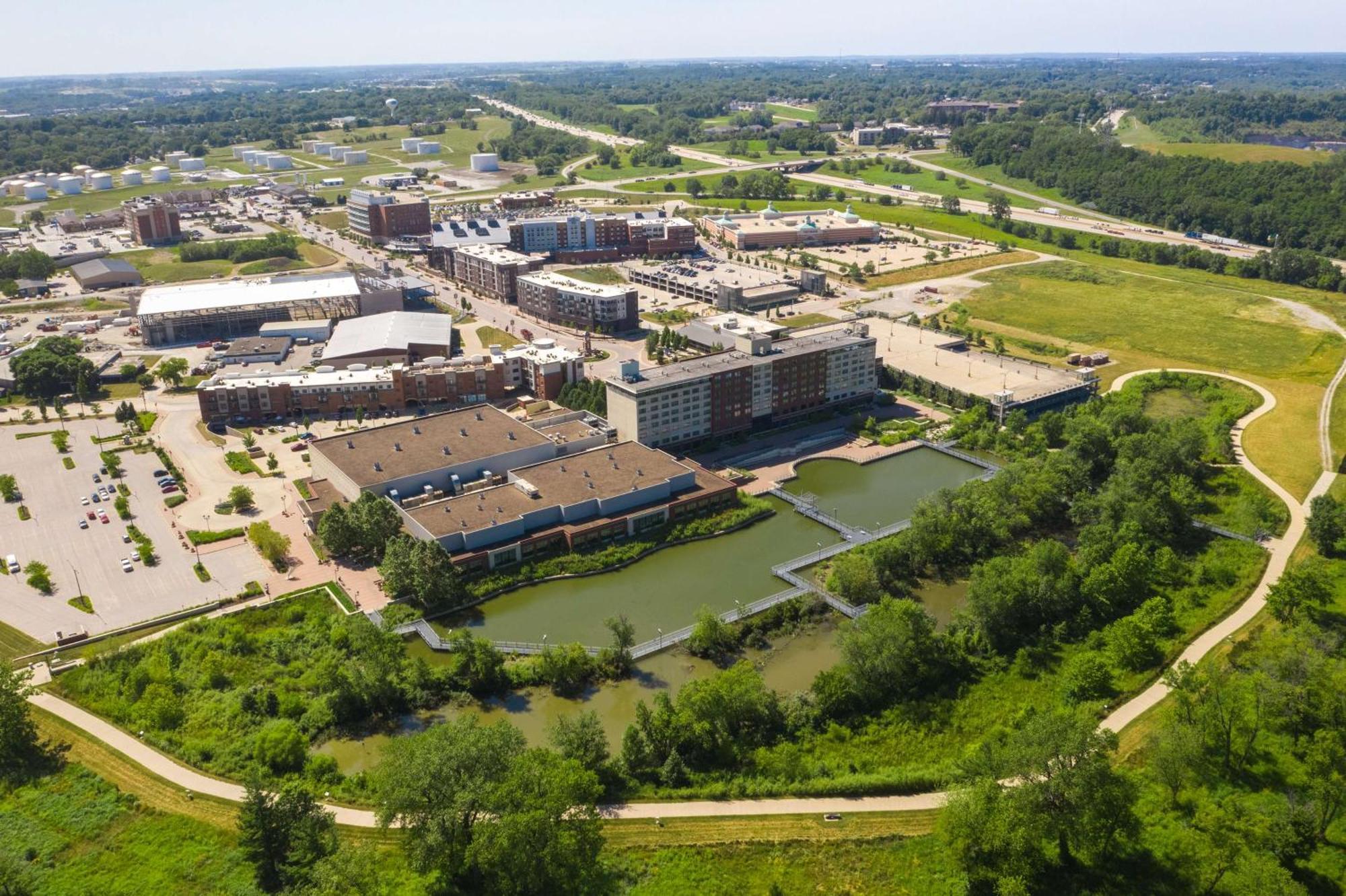 Hyatt Regency Coralville Exterior photo